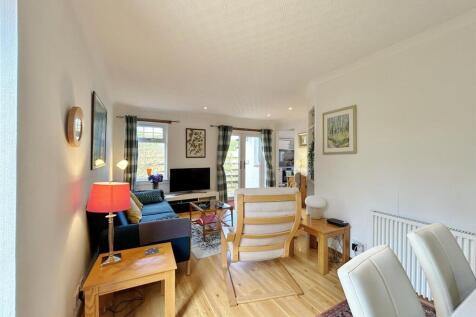 Open plan lounge
