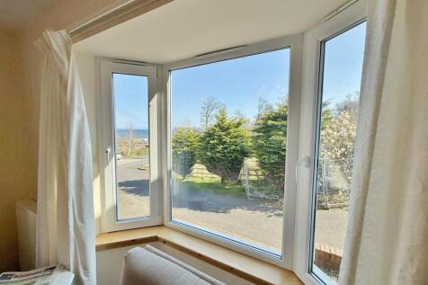 Bay window