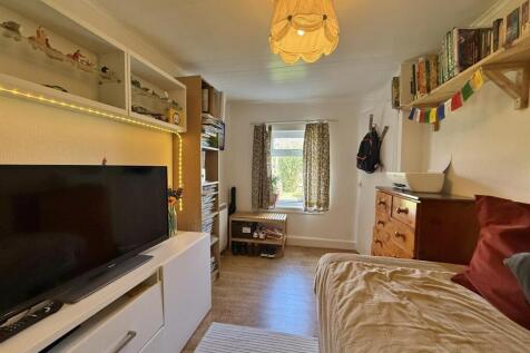 Snug / Bedroom 1