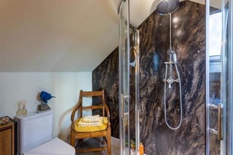 Ensuite shower room