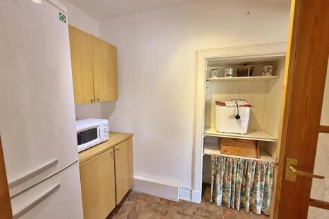 Pantry/ hallway  from the Wet Room