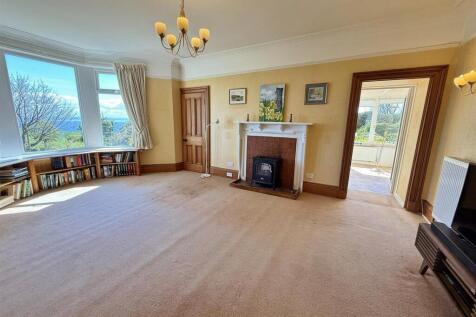 Lounge to conservatory