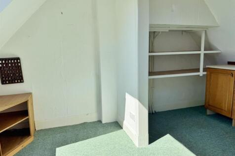 Study/ bedroom 4