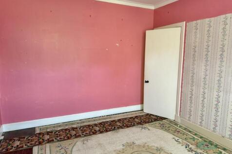 Sitting Room/ bedroom 3