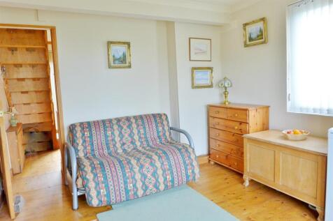 Historical groundfloor studio bedroom.JPG