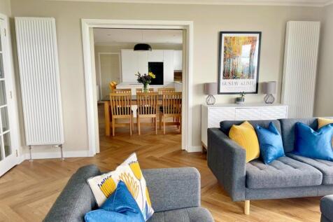 Lounge to dining room