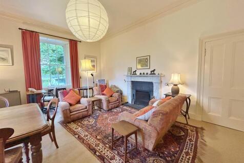 One, The Lodge, Lounge