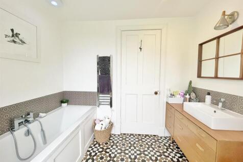Upper bathroom