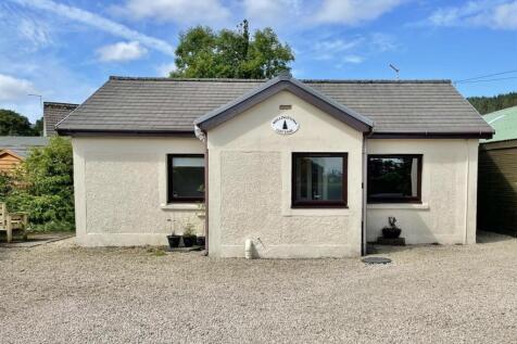 Wellingtonia Cottage front