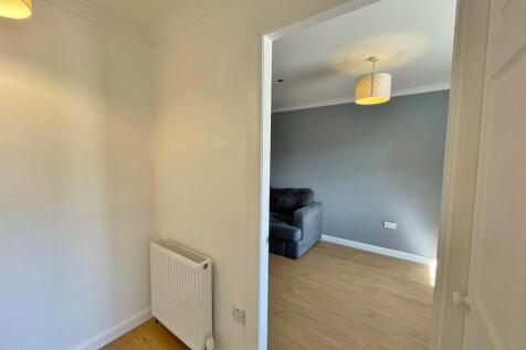 Hallway to lounge