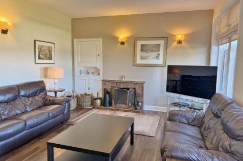 Open fire lounge