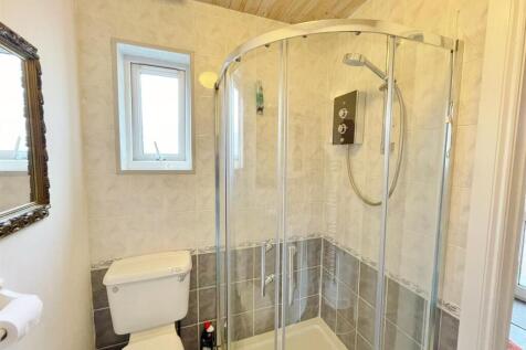 Shower Room 2