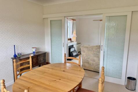 Dining room to lounge