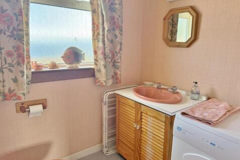 Toilet/ utility