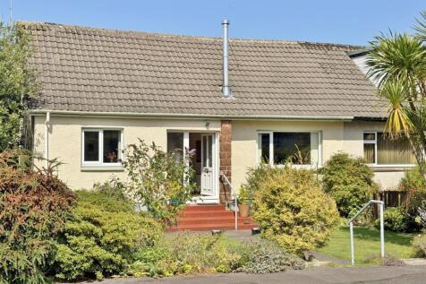 Front 17 Brathwick Place