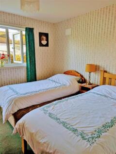Ground floor Bedroom 1