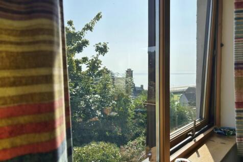 Bedroom 3 / study view