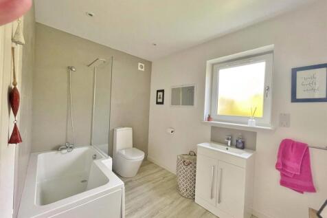 Downstairs bathroom