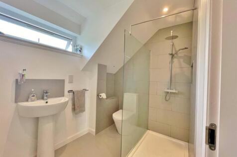 Family Shower Room