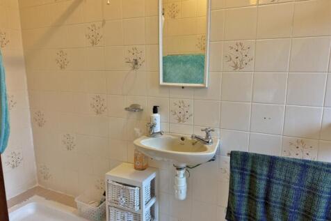 Ensuite shower room