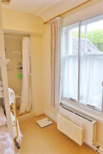 Main Bedroom ensuite shower