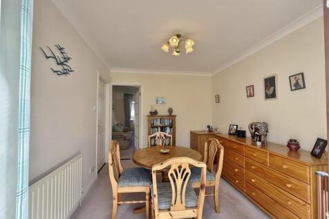 Dining from the conservatory