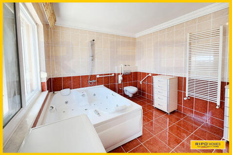 Property Image 61