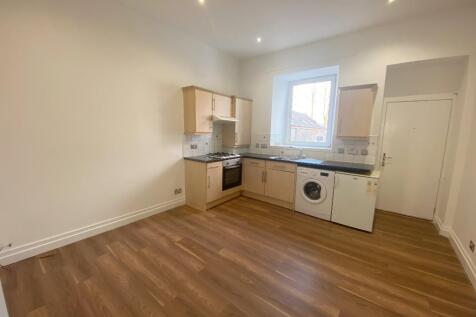 Lounge/ kitchen