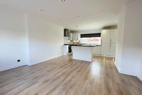 Lounge kitchen