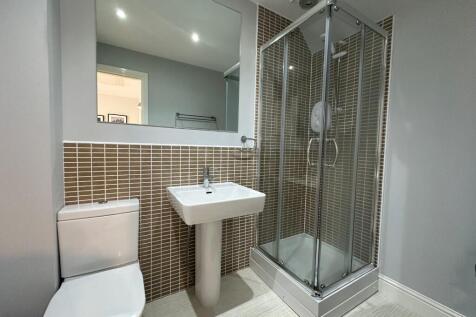 Ensuite shower room
