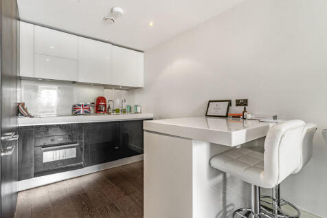 Reception/Kitchen