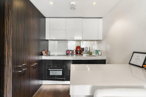 Reception/Kitchen