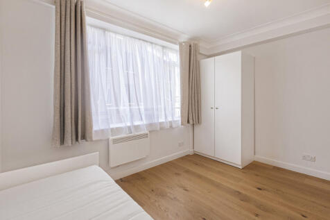 Studio Room