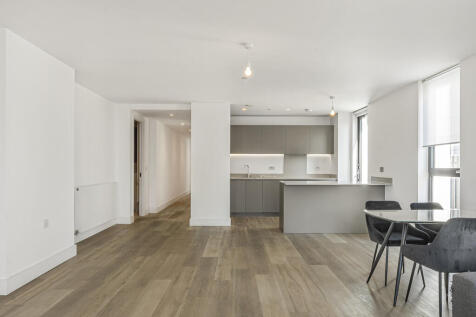 Reception/Kitchen