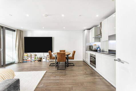 Reception/Kitchen