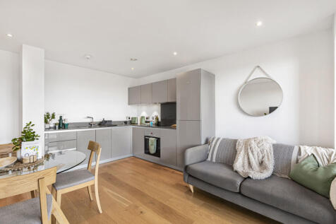 Reception/Kitchen