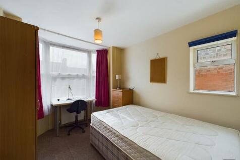 CAM01856G0-PR0115-STILL005.jpg