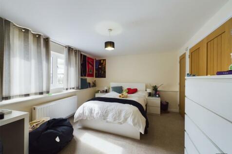 CAM01856G0-PR0142-STILL002.jpg