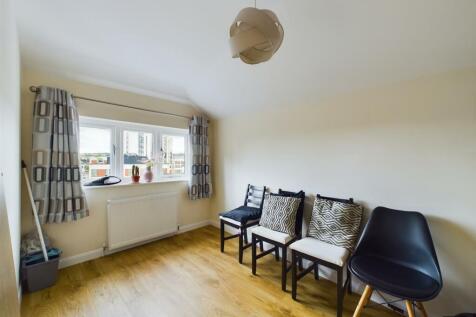 CAM01856G0-PR0142-STILL006.jpg