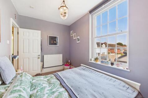 CAM02887G0-PR0431-STILL009.jpg