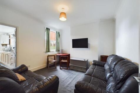 CAM01856G0-PR0105-STILL003.jpg