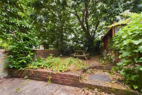 CAM01856G0-PR0118-STILL007.jpg