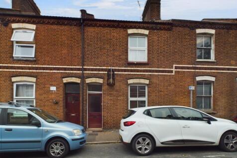 CAM01856G0-PR0118-STILL011.jpg