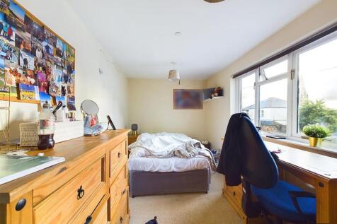 CAM02887G0-PR0328-STILL005.jpg