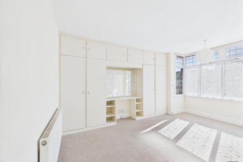 CAM02887G0-PR0445-STILL009 - Copy.jpg