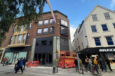 WhatsApp Image 2025-09-13 at 17.49.33_b6f4db23.jpg