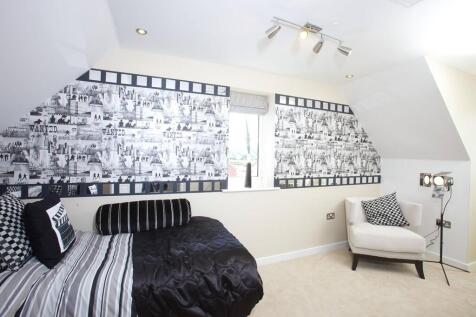 The fifth bedroom can also be used as a play room offers