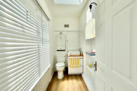 DOWNSTAIRS WC
