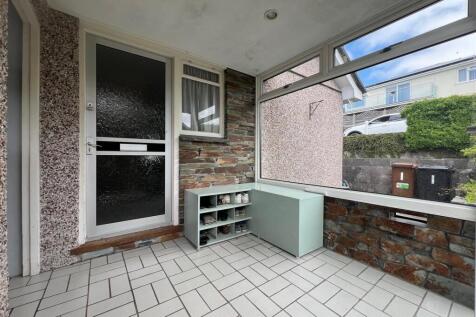 ENTRANCE PORCH