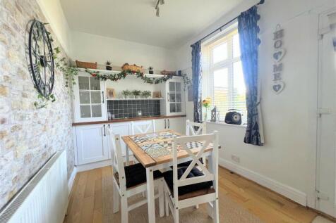 BREAKFAST ROOM